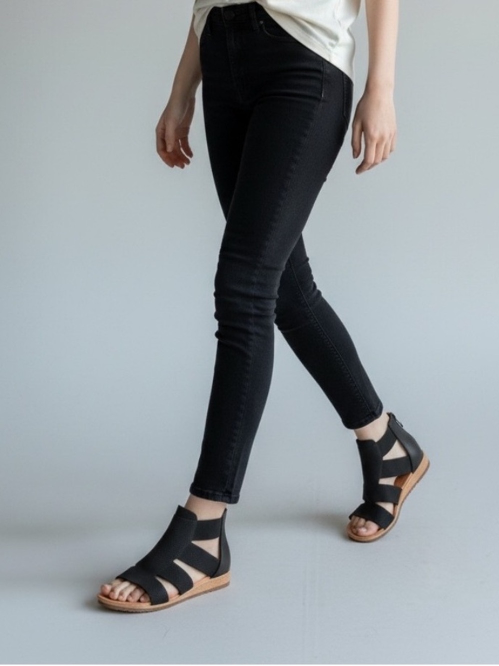 EUC Adrienne Vitadinni Open Toe Sandals Size 9.5